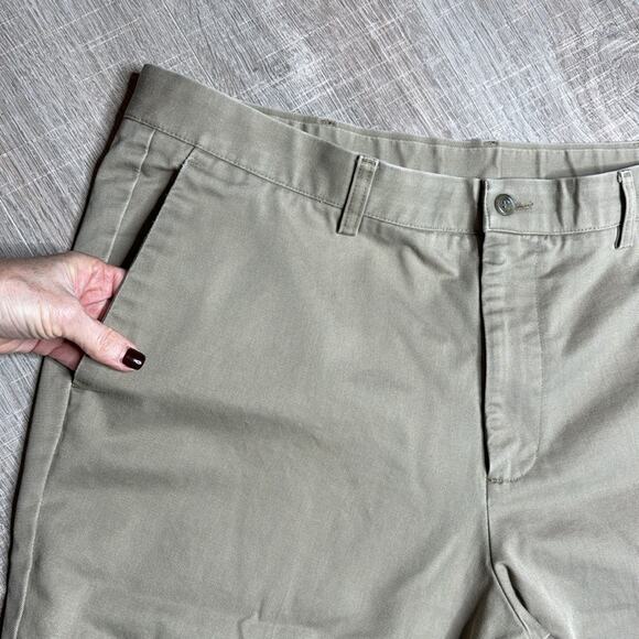 DOCKERS Khaki Flat Front Classic Fit Pants with Pockets Men’s - Picture 5 of 8